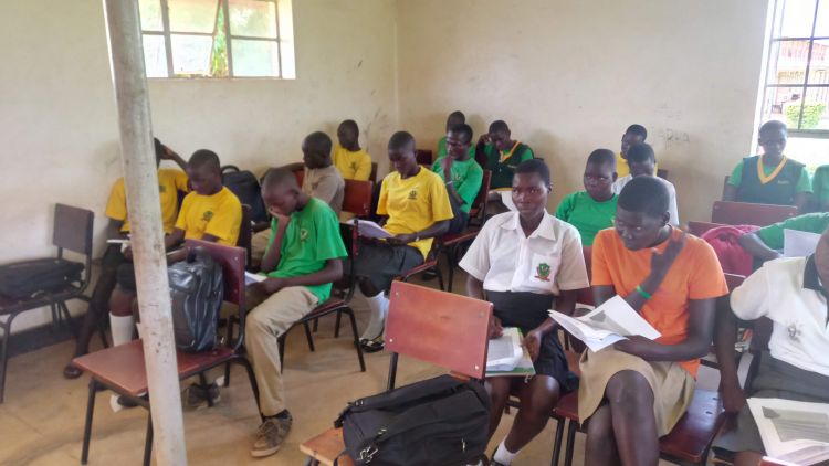 A class on Conflict Resolution Education in Acholi